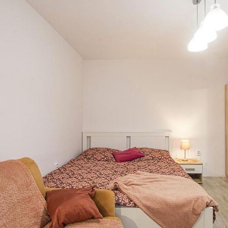 Velky Apartman Zlamanka กรอมเมียร์ริช ภายนอก รูปภาพ