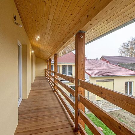 Velky Apartman Zlamanka กรอมเมียร์ริช ภายนอก รูปภาพ