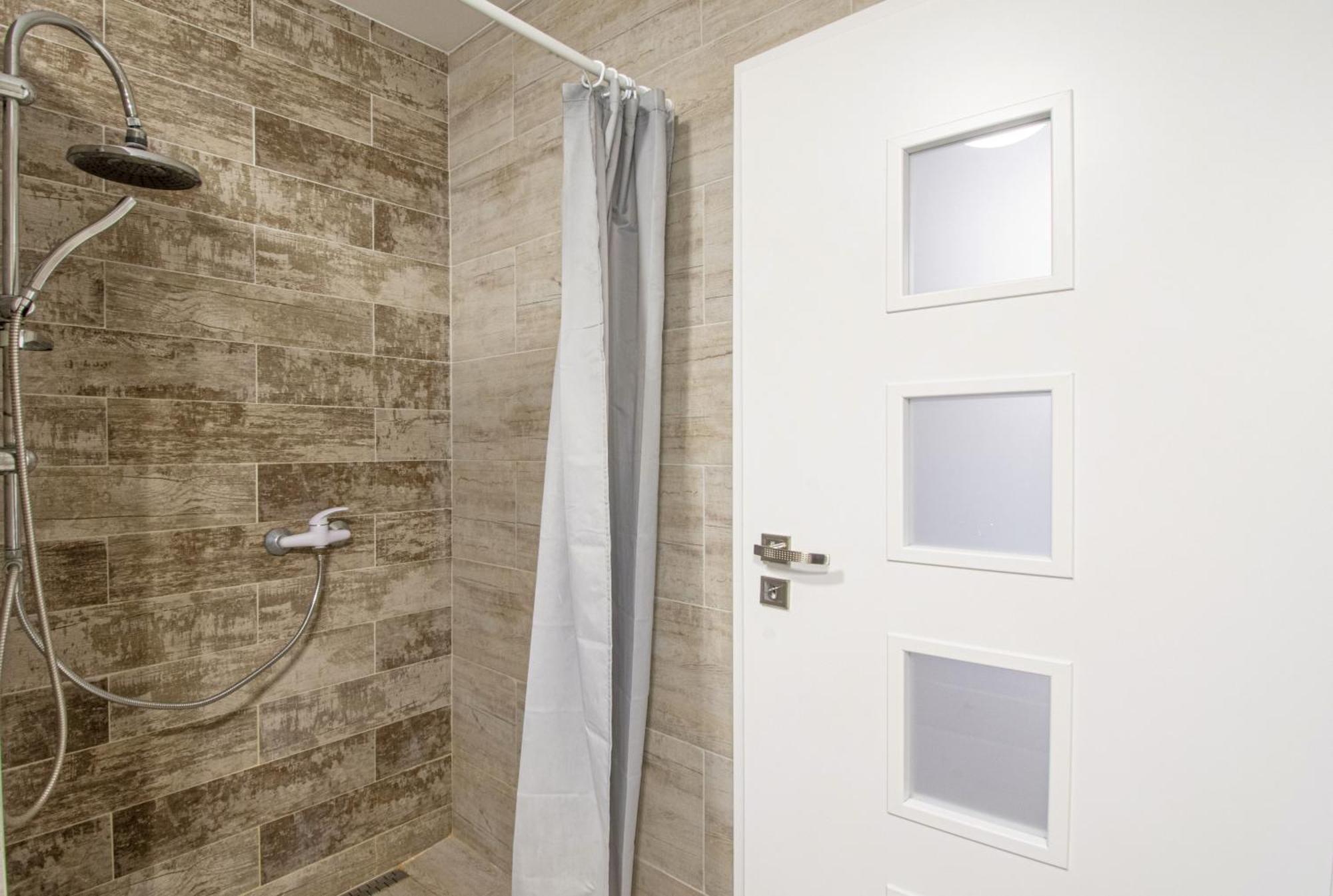 Velky Apartman Zlamanka กรอมเมียร์ริช ภายนอก รูปภาพ